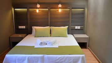 Deluxe Bungalow with partial sea view | 1 bedroom, minibar, desk, blackout curtains