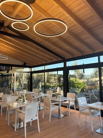 Recepción. Ampoulos Rooms & Apartments