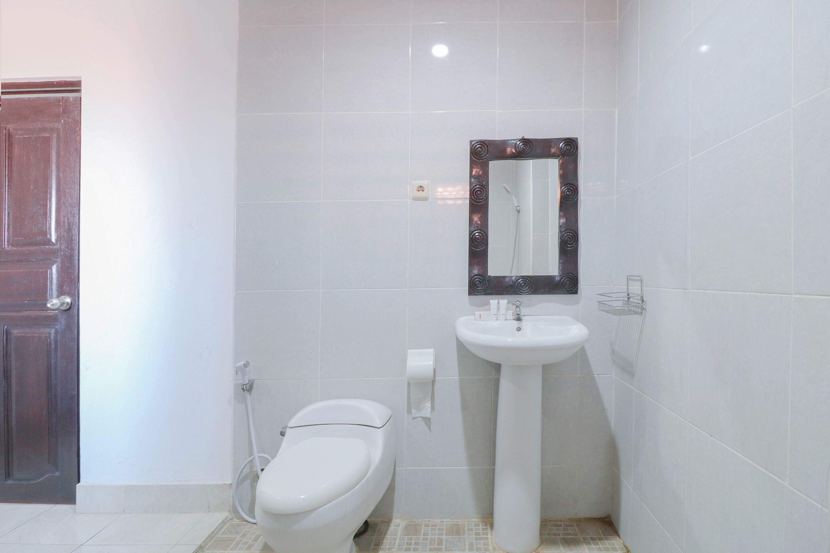 Photo - Capital O 1666 Grand Pudjawan Hotel Near Kuta Beach