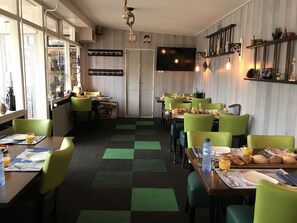 包含每日欧式早餐