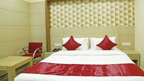 Rollaway beds, free WiFi, bed sheets - Shoba Elite (Bengaluru)