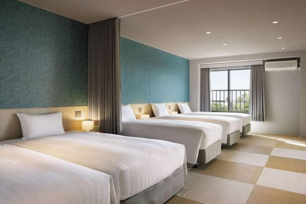 In-room safe, free WiFi, bed sheets