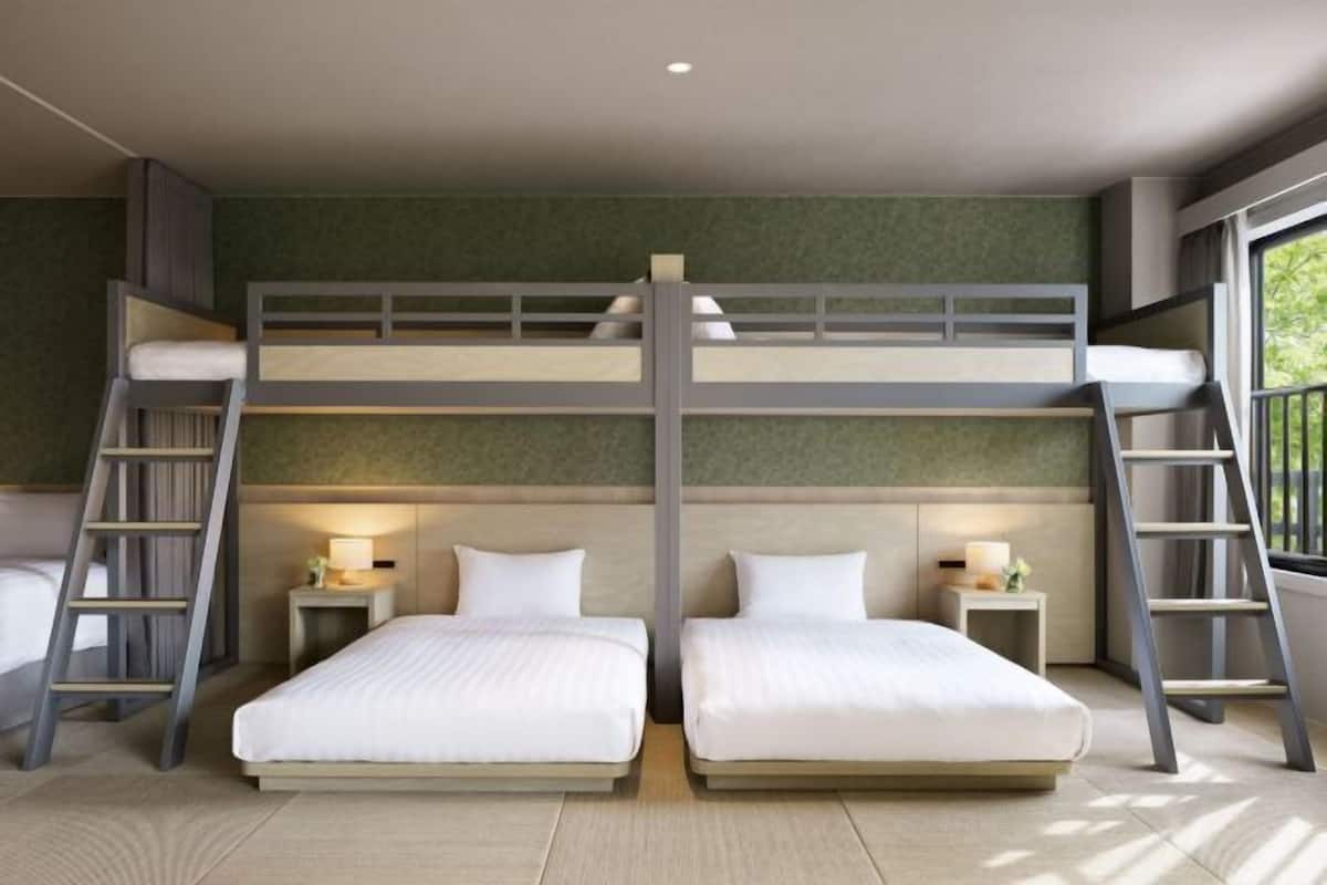 In-room safe, free WiFi, bed sheets