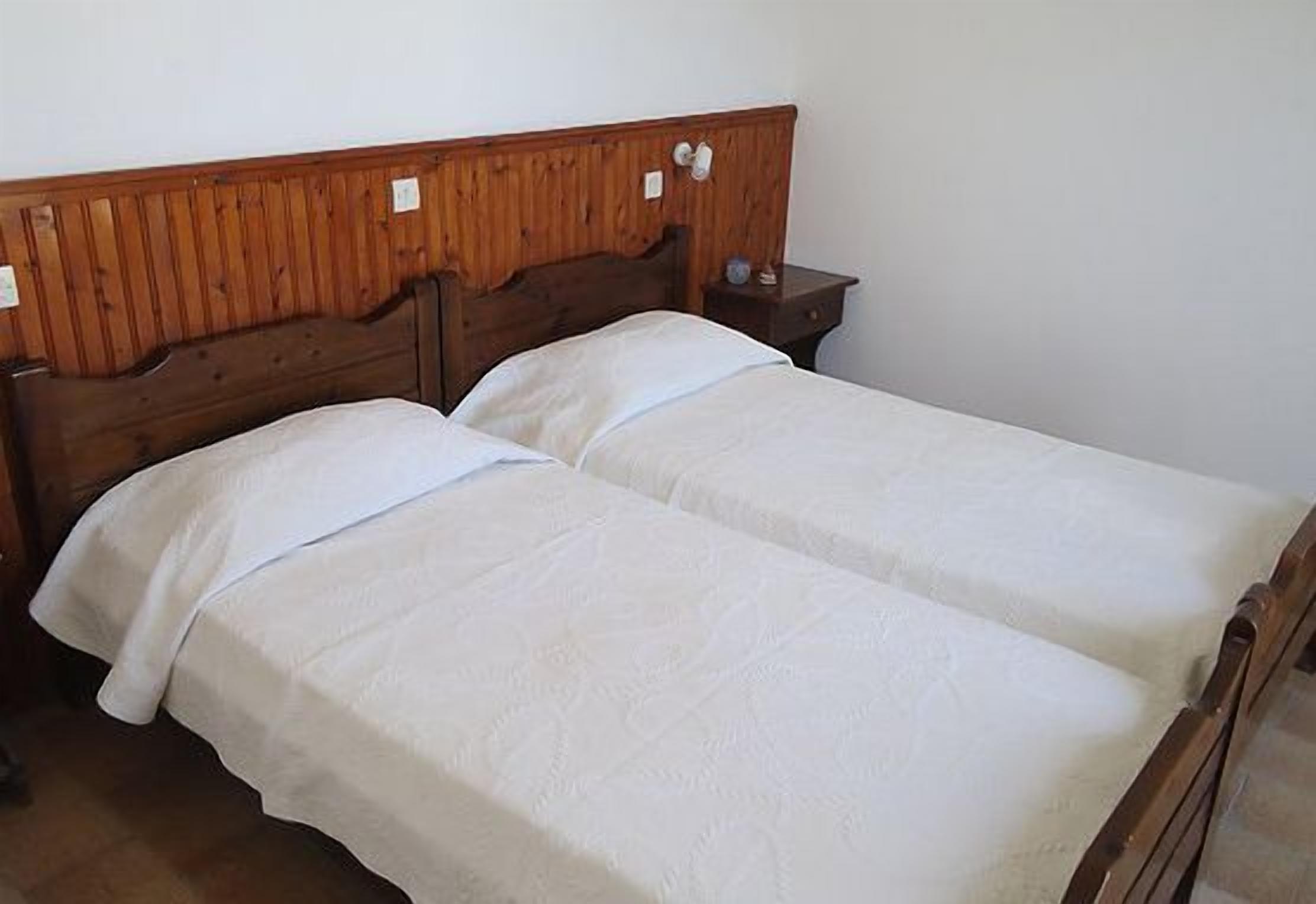 in-room safe, free cots/infant beds, free wifi, bed sheets