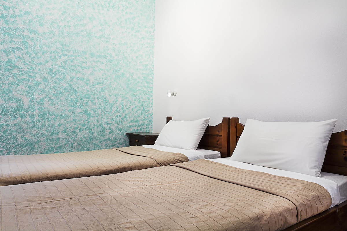 in-room safe, free cots/infant beds, free wifi, bed sheets