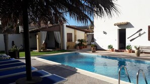 Outdoor pool - Brunelli Residence (Mazara del Vallo)