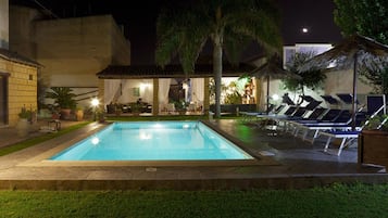 Piscina all'aperto