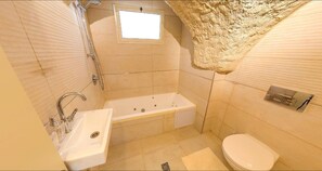 Bathroom - Vacation in the old city of Safed (Safed)