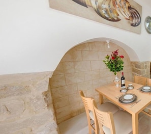 In-room dining - Vacation in the old city of Safed (Safed)