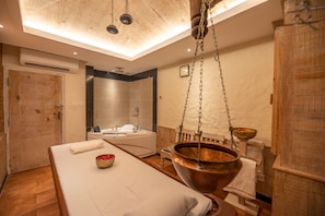 Interior - Nepal Yoga Home - Adult Only (Tarakeshwar)