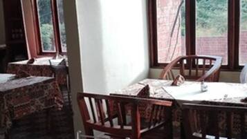 فطور كامل مجانًا يوميًا