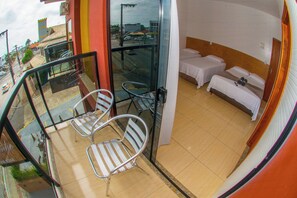 Standard Quadruple Room | Minibar, blackout drapes, iron/ironing board, free WiFi - Hotel Engenho (Penha)