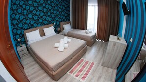 Triple Room, Mountain View - Hotel Ocean (Sarandë)