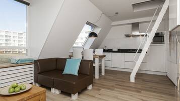 Apartment, 2 Bedrooms, Sea View (ensuite bathroom /fairly steep stairs) | Living area | TV