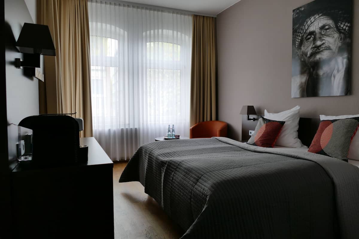 In-room safe, desk, free WiFi, bed sheets