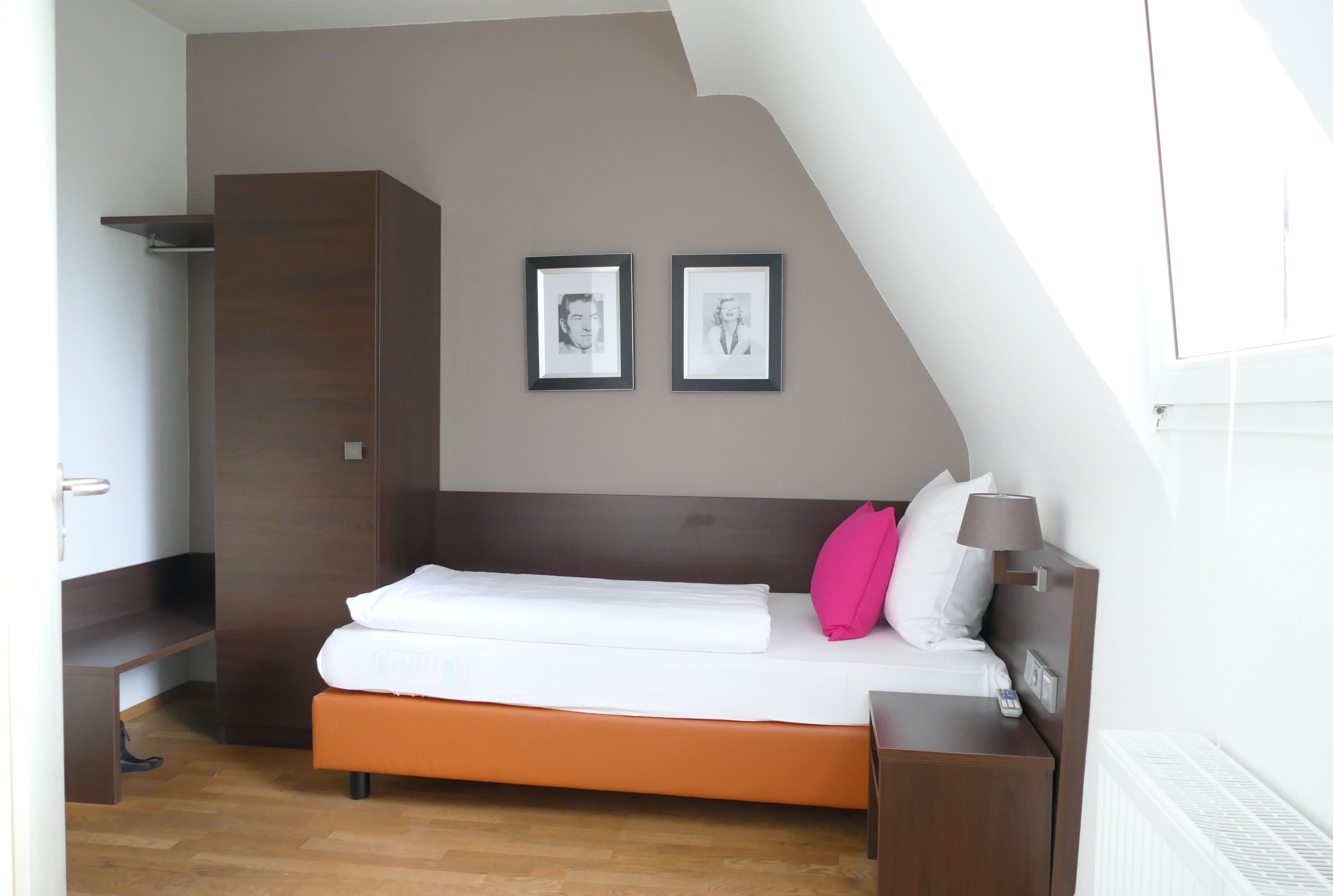 In-room safe, desk, free WiFi, bed sheets