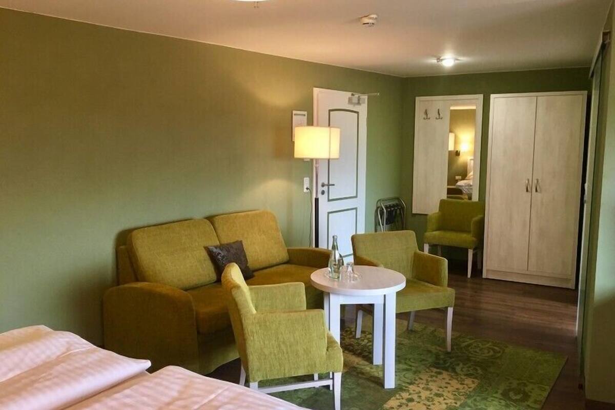 family room | living area | flat-screen tv