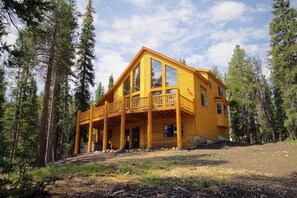 Exterior - Free SkyCard Activities - Log Cabin with Mountain & Lake Views, Private Hot Tub (Breckenridge)