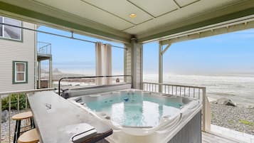 Bañera de hidromasaje exterior