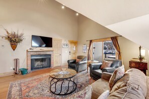 Flat-screen TV, fireplace