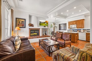 TV, fireplace, offices