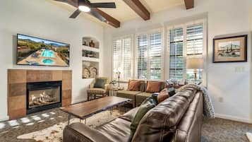 Smart TV, fireplace, DVD player