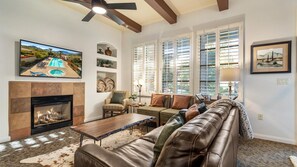 Smart-TV, peis og DVD-spiller