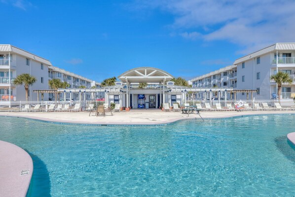 Piscine intérieure, piscine chauffée