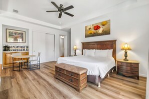 Desk, iron/ironing board, WiFi, bed sheets