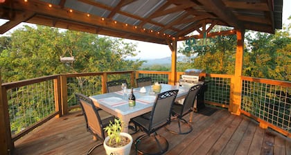Coolview Cabin - Historic Hillside Retreat on 10 Scenic Acres!