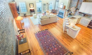 Living area - Amazing Loft with Parking and Deck above River Street by Lucky Savannah (Savannah)