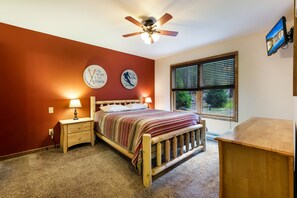 7 slaapkamers, een strijkplank/strijkijzer, gratis wifi, beddengoed