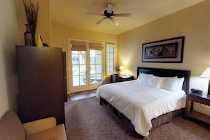 Desk, iron/ironing board, WiFi, bed sheets