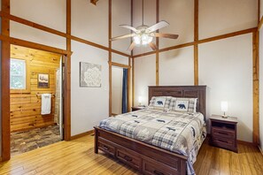 2 室のベッドルーム、アイロン / アイロン台、インターネット、ベッドシーツ