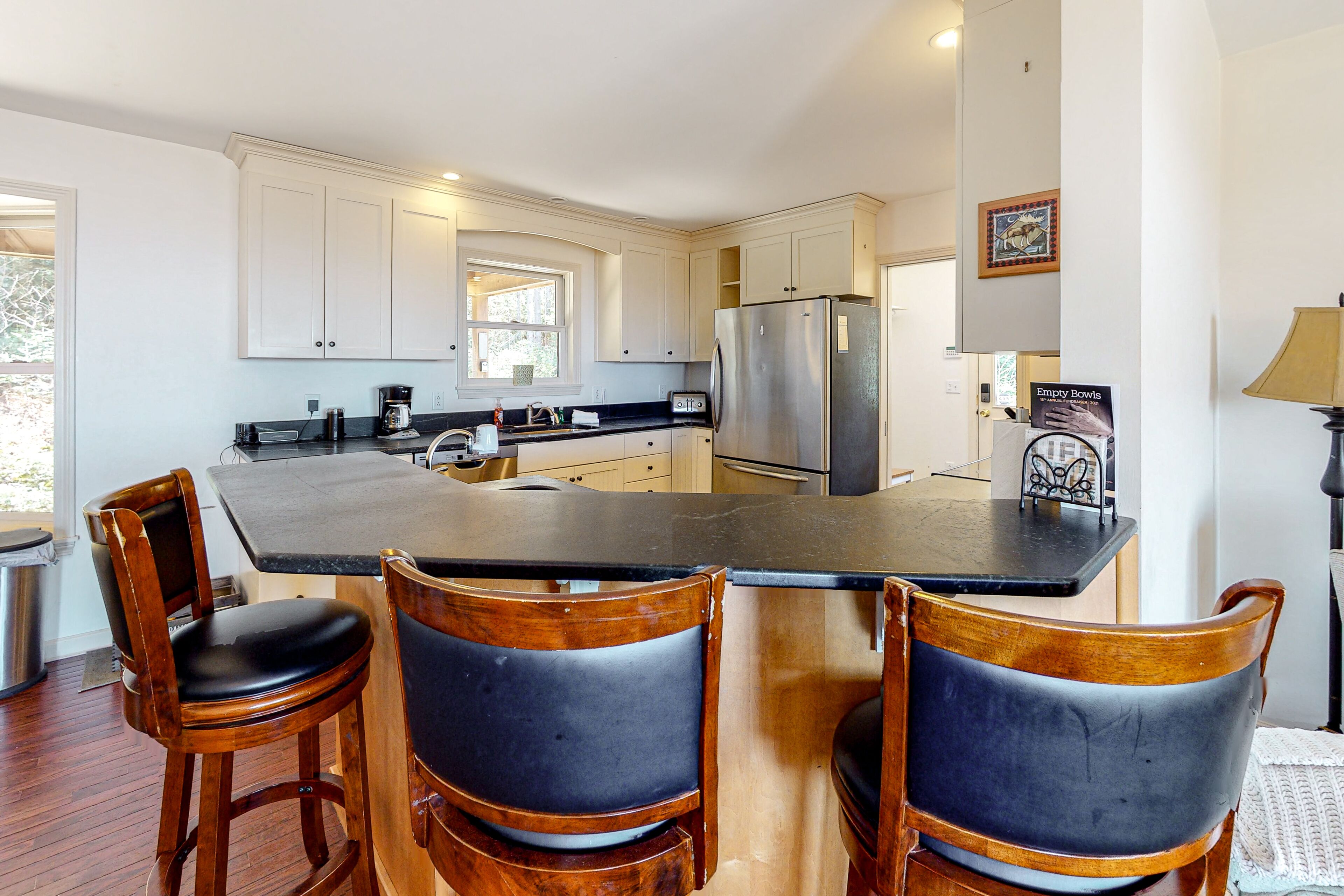 冰箱、微波炉、烤箱、炉灶