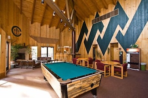 Spielezimmer