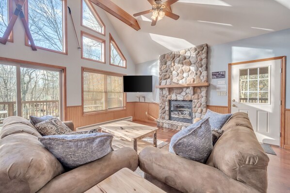 Smart TV, fireplace, video games