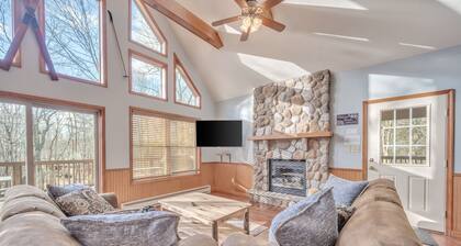 Red Rock by PMR, 6BR, Ski Slope Views, Dog Friendly, EV Charger, Sleeps 20