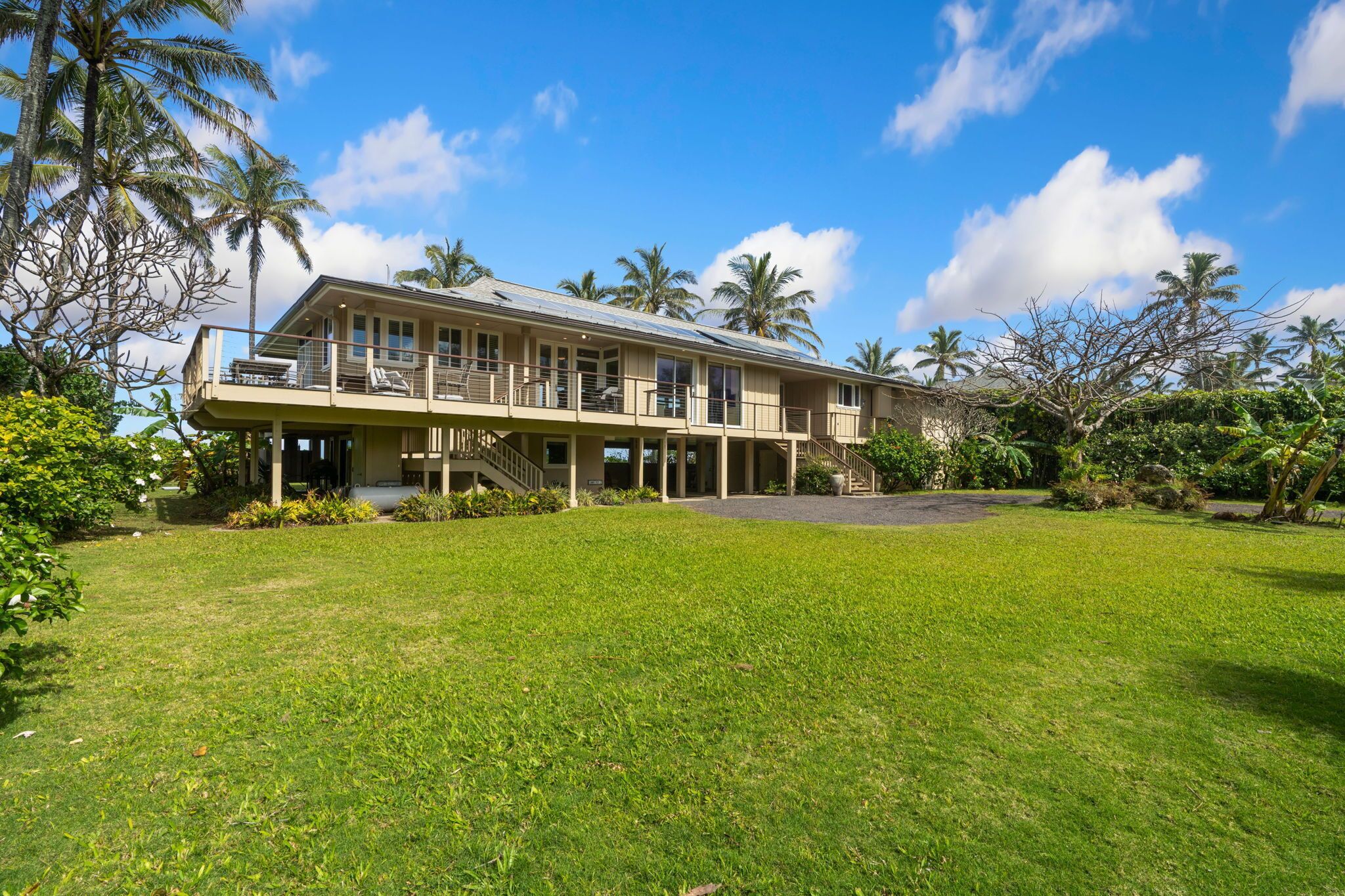 Beachfront Luxury Dream House with A\/C & Gym! - Photo 18