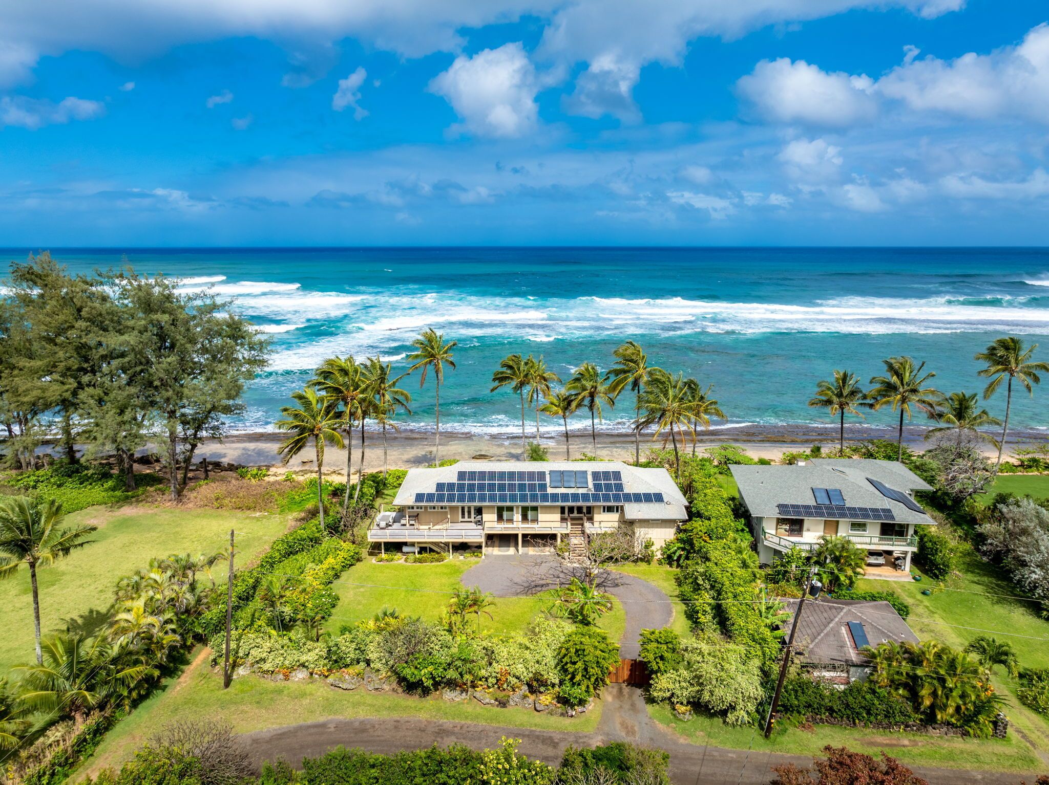Beachfront Luxury Dream House with A\/C & Gym! - Photo 13