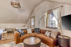 4 bedrooms, Internet, bed sheets