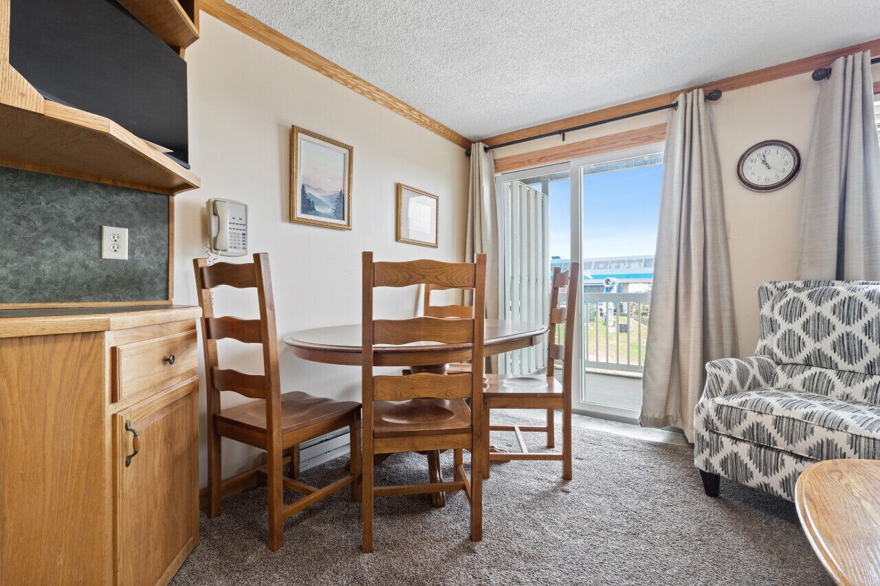 Smart TV, chimenea, videojuegos y tenis de mesa 