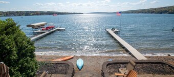 At The Lake - 4 Bedroom, 3.5 Bath Contemporary