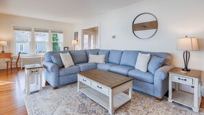 Smart TV, DVD player