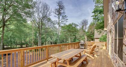 Gobblers Knoll" Lake/ Beach Access, Fire Pit, Hot Tub, Gas Fireplace, Pool Table, Arcade Game