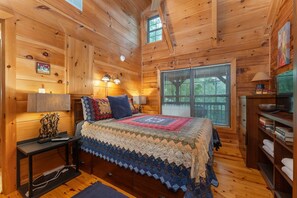 1 habitación, escritorio, tabla de planchar con plancha y wifi gratis