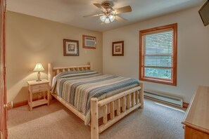 6 bedrooms, iron/ironing board, free WiFi, bed sheets