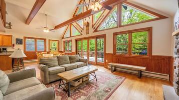 Smart TV, fireplace, video games