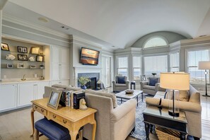 Smart TV, DVD player