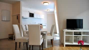 Apartamento exclusivo (2BR) | Opções para refeição no quarto